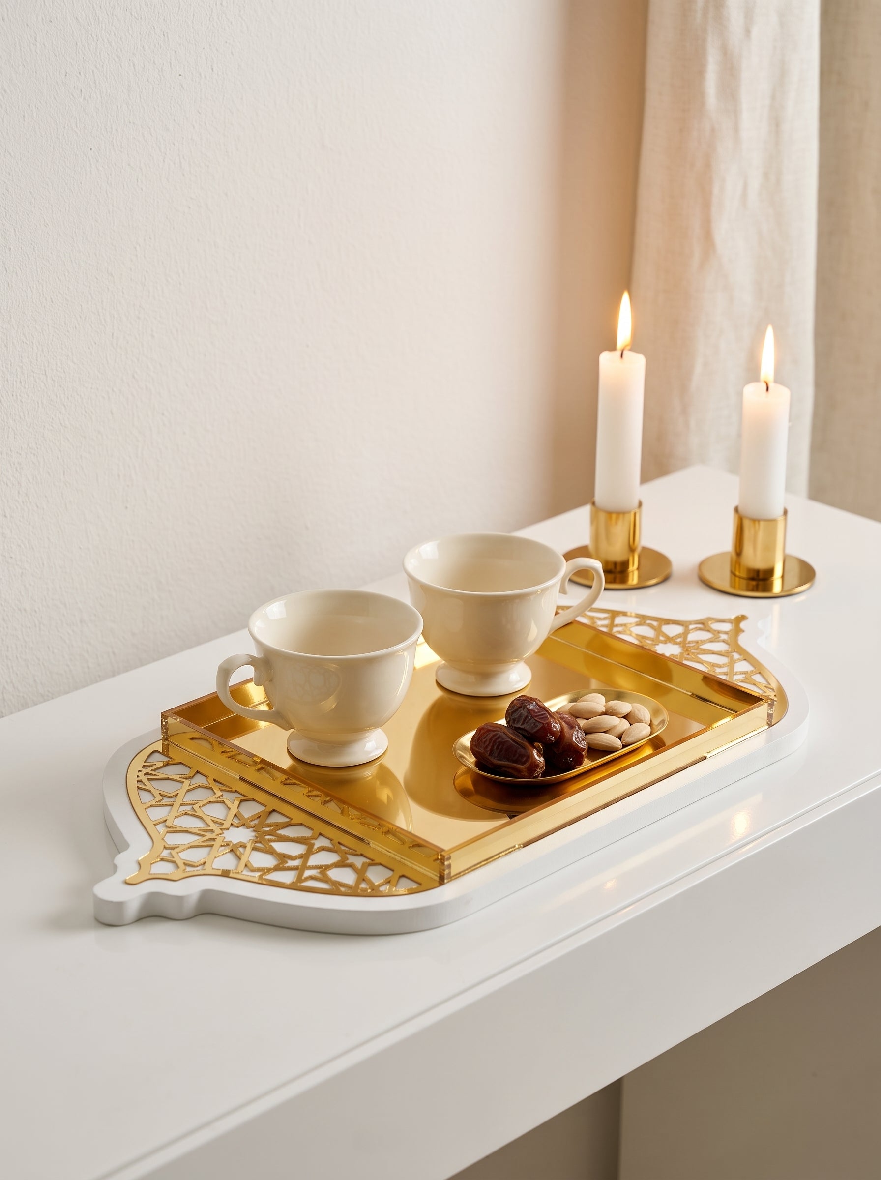 Plateau oriental en bois et acrylique grand - Blanc et doré