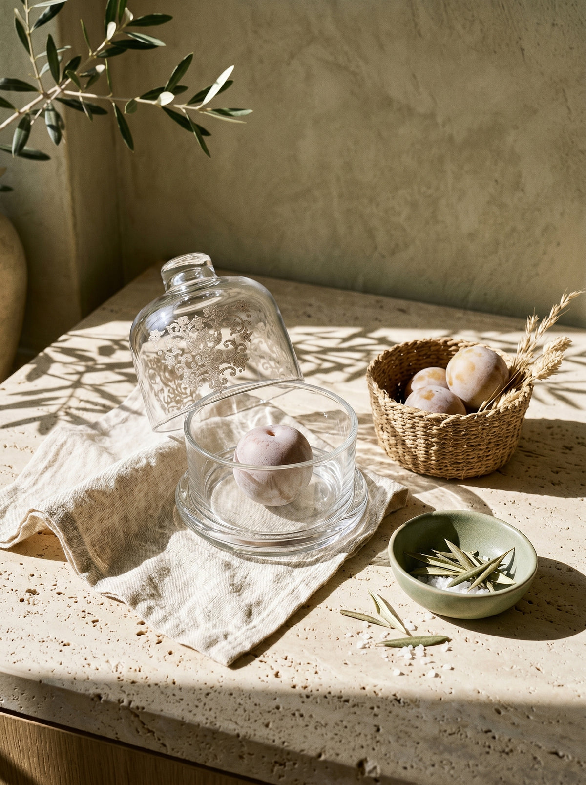 Cloche en verre orientale argenté, ambiance art de la table – Maison Azuria