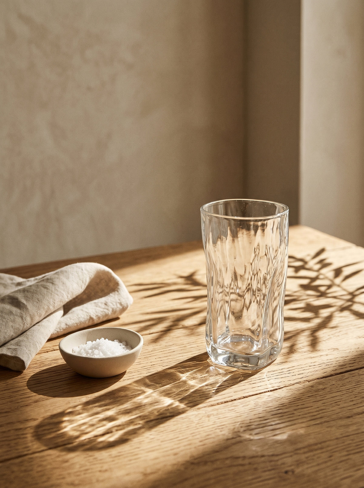 Lot de 6 Grands Verres Design Wave, dans un décor de table sobre – Maison Azuria