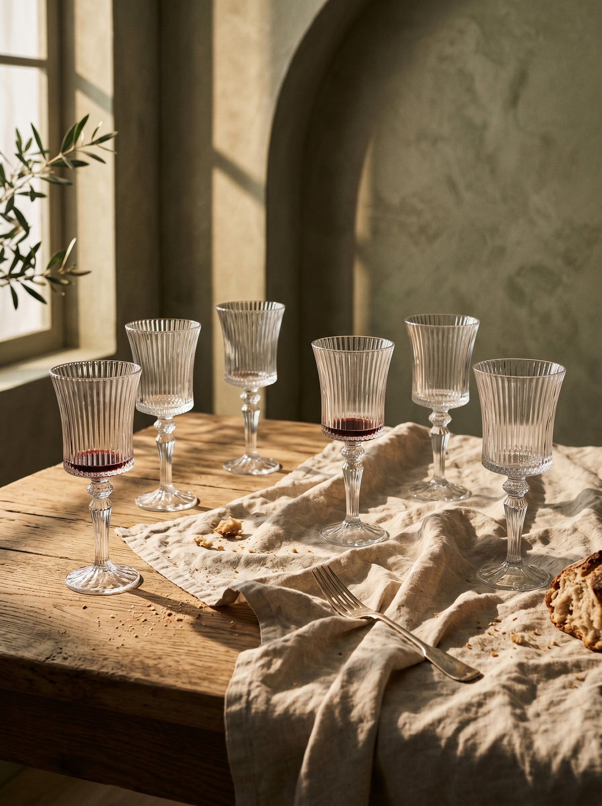 Lot de 6 Verres à pieds Lines élegance, ambiance art de la table – Maison Azuria